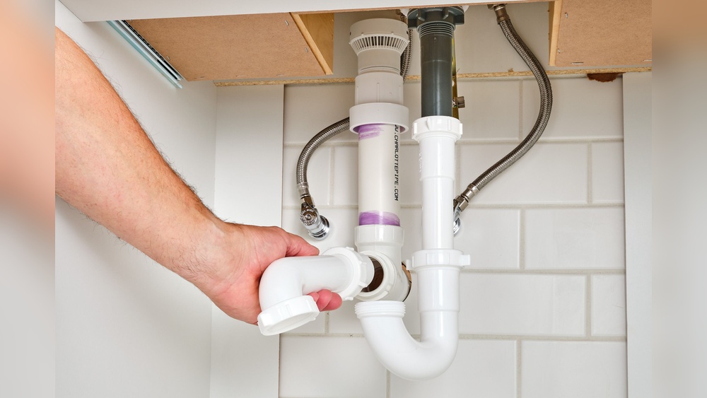 Does Kitchen Sink Need a Vent